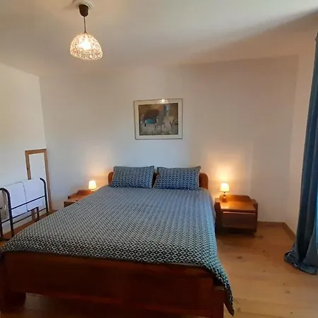 Fontaine D'hotes Ei Bed & Breakfast Le Buis